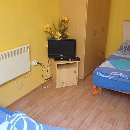 Szabo Pince Vendeghaz Balatonederics