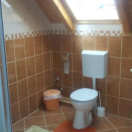 Gasthuis Szabo Pince Vendeghaz Balatonederics