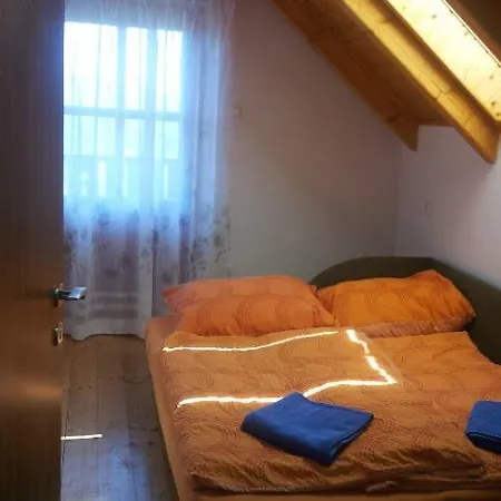 Szabo Pince Vendeghaz