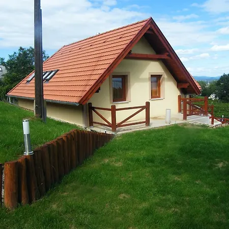 Szabo Pince Vendeghaz Balatonederics