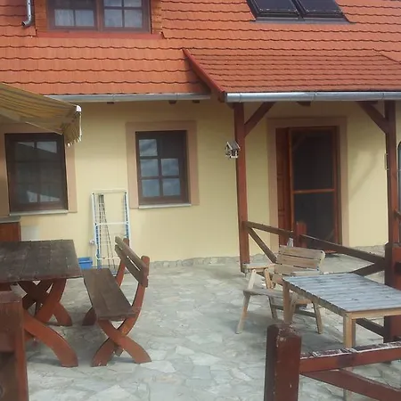 Szabo Pince Vendeghaz Gasthuis