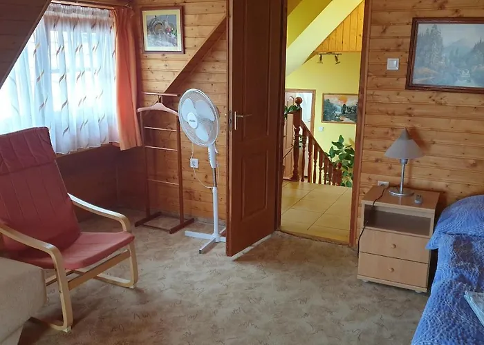 Szabó Pince Pensión *